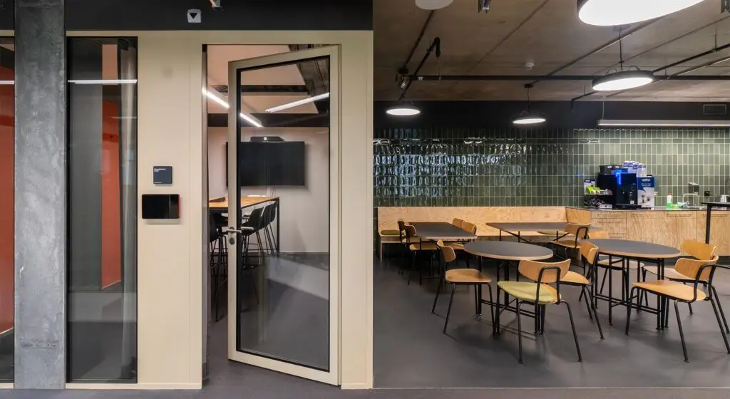 Cloison métallique Schwab 52, société SBB à Wankdorf