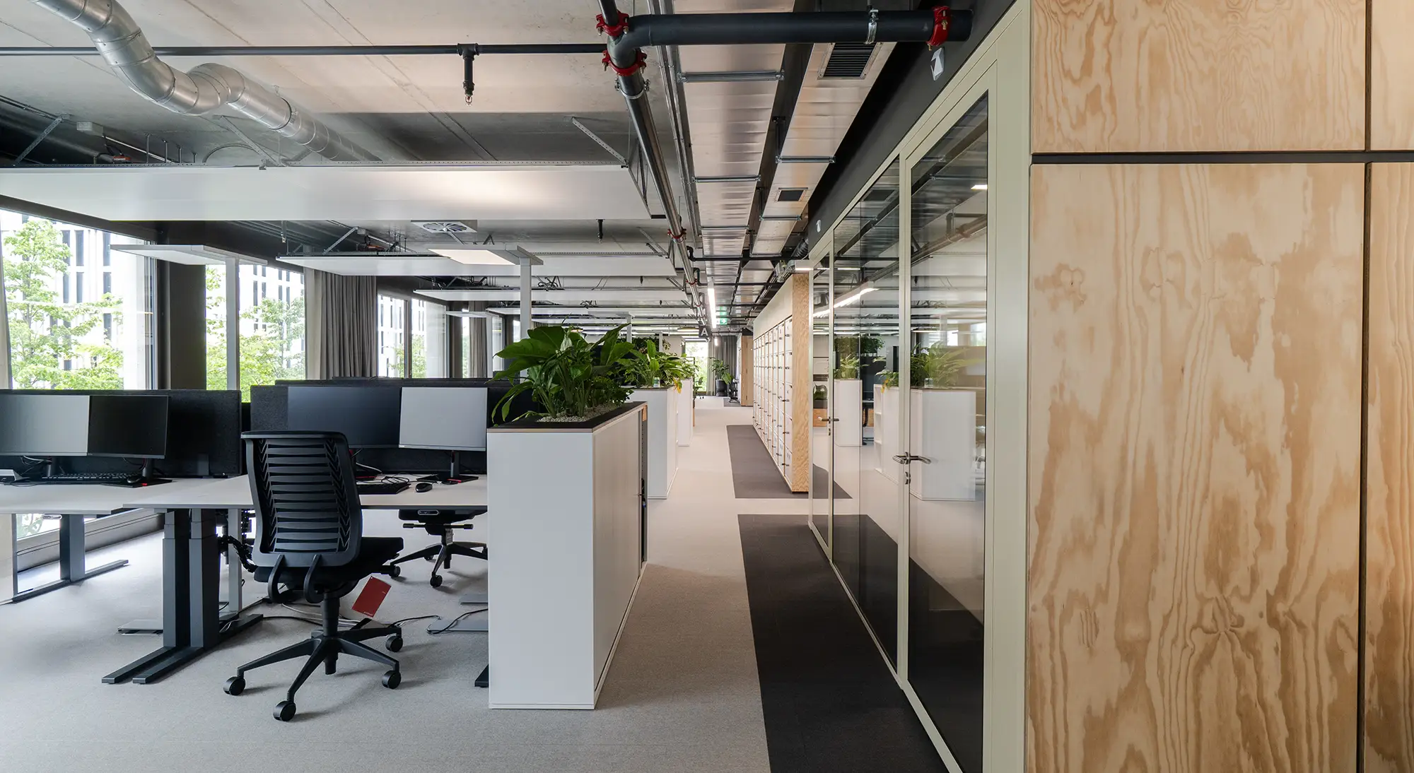 Schwab 52 Metalltrennwand, Firma SBB in Wankdorf