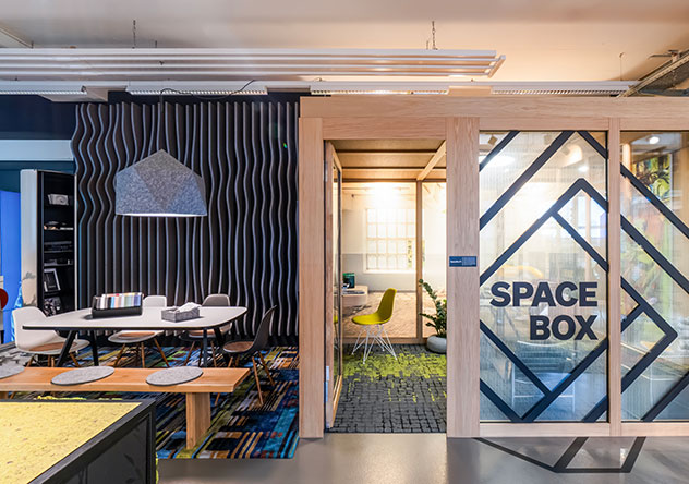 01_Schwab_AG_spaceBox spaceBox