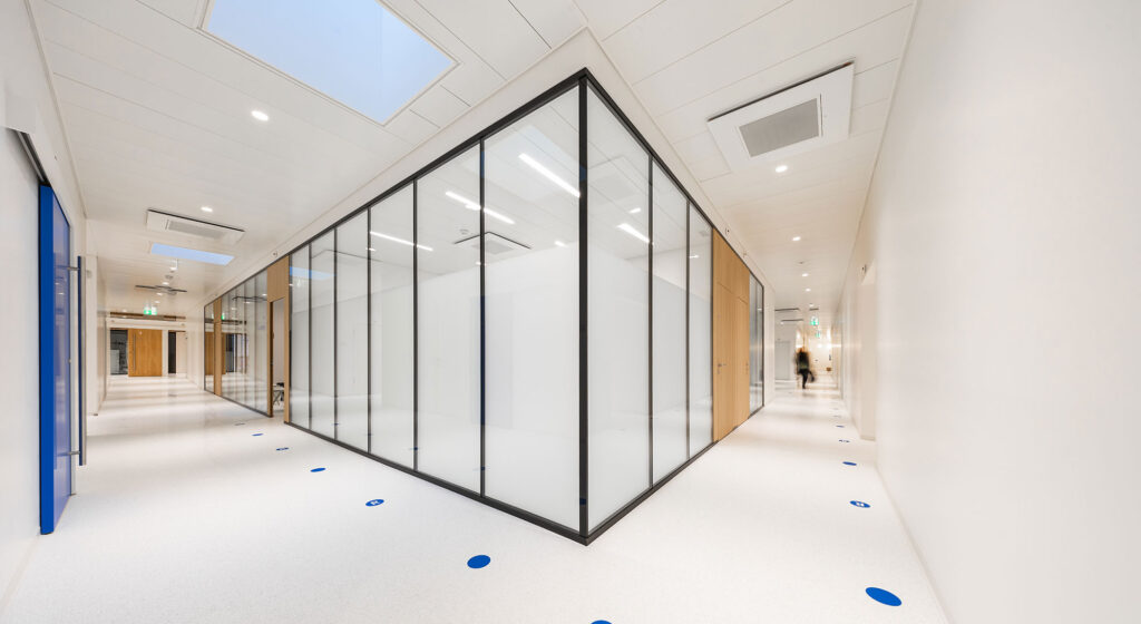 Schwab 52 Metalltrennwand in der Firma Affidea in Brig