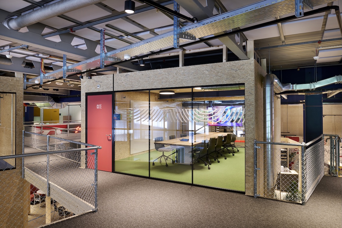 10 Bild: Projekt Galenica AG, Bern Meeting Box